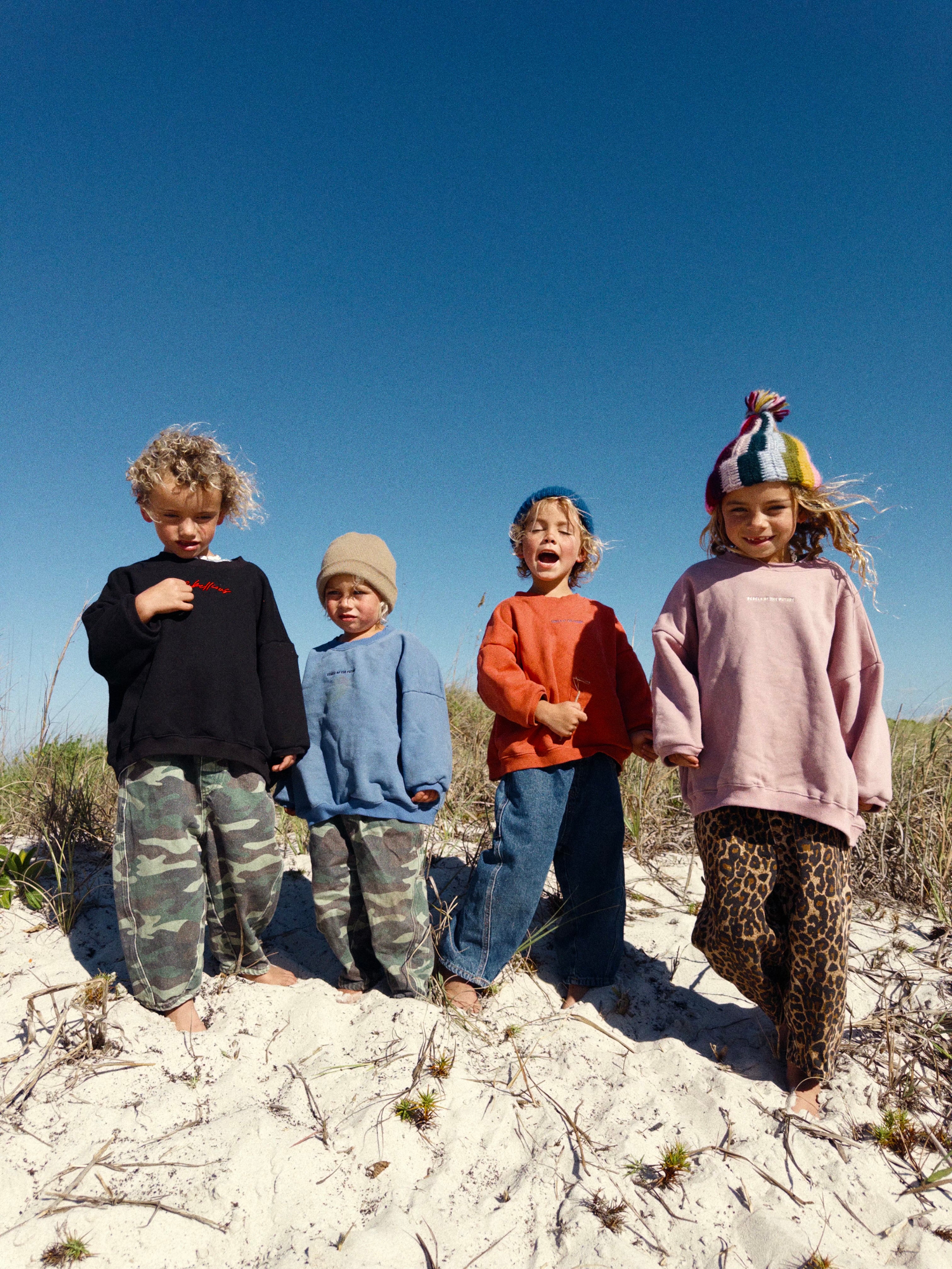 Rebel Pullover - Lava