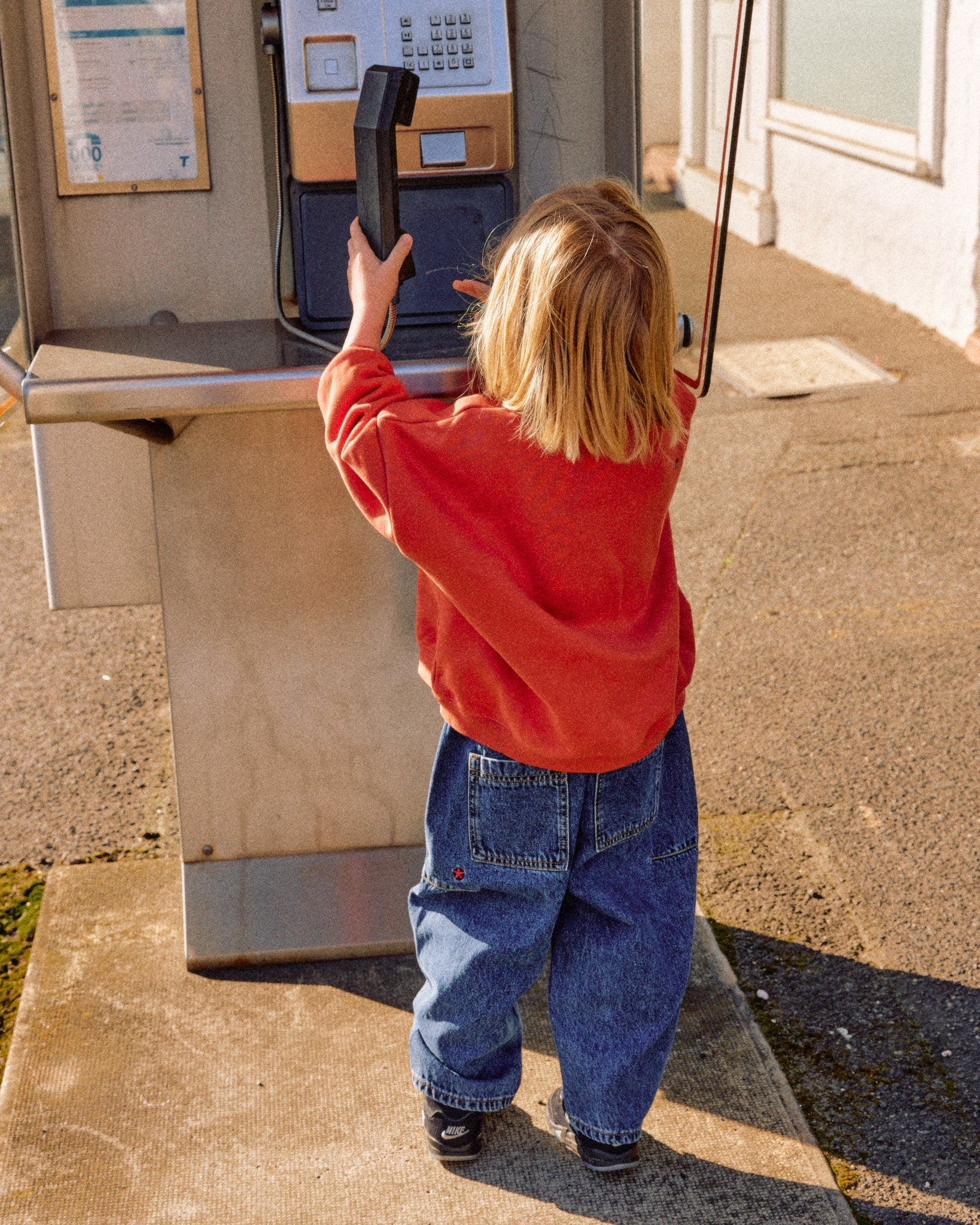 Rebel Pullover - Lava