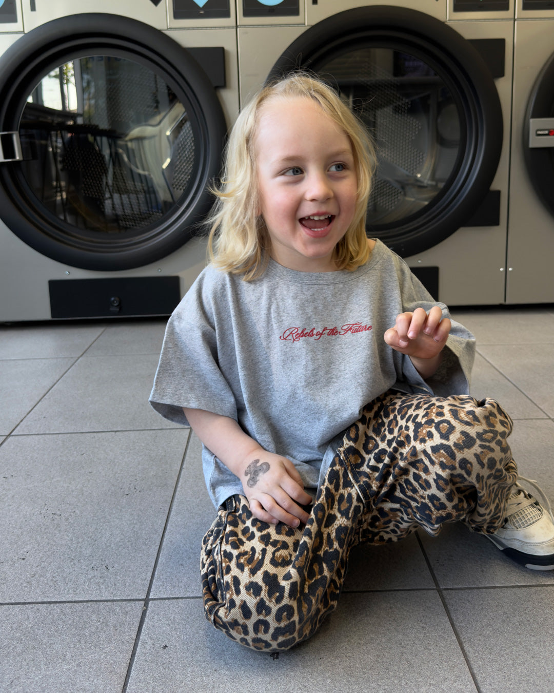 Rebels Script Tee - Grey Marle/ Cherry