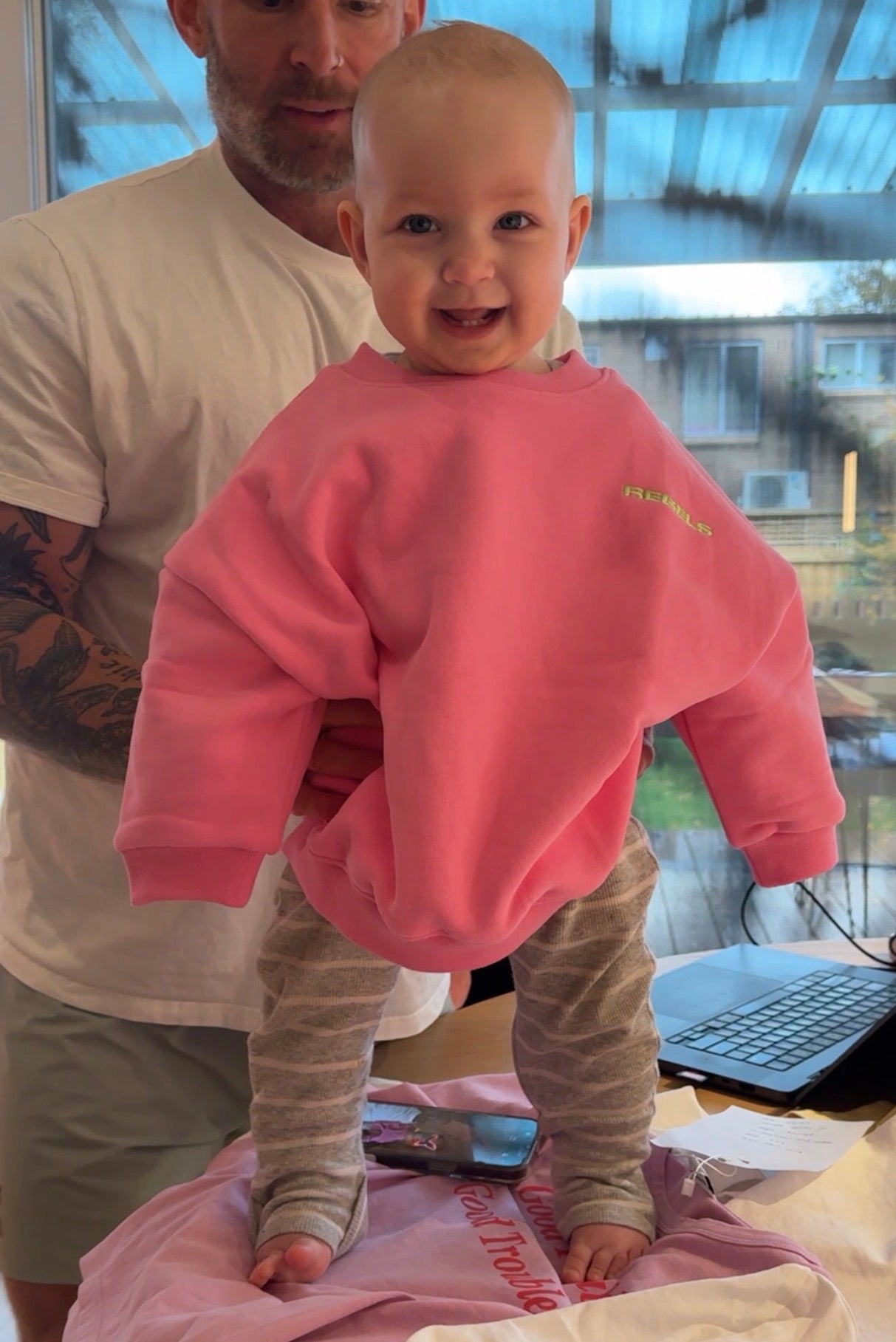 Rebel Pullover 2.0 -  Nerds